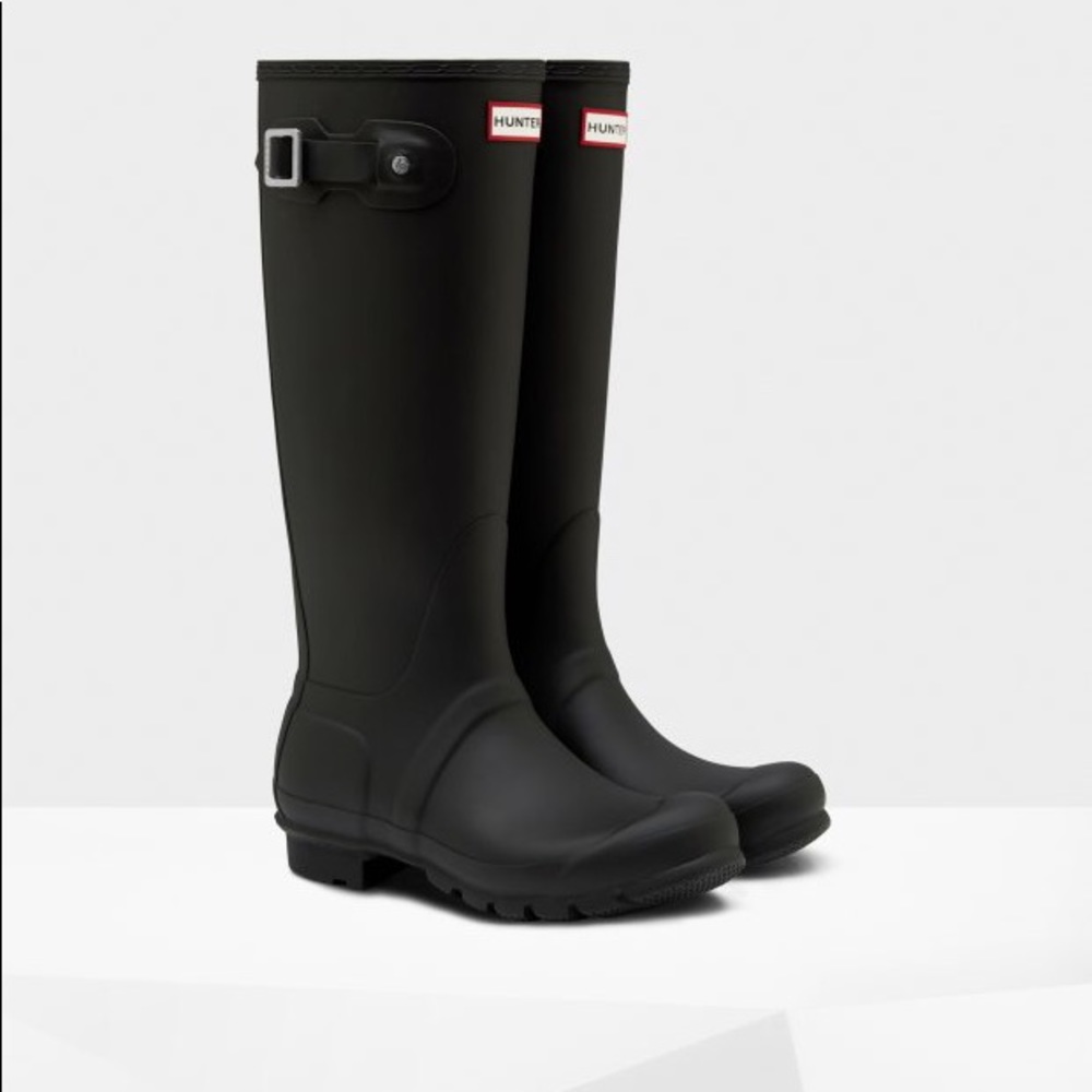 HUNTER Original Tall Rain Boots- Black- W Size 6